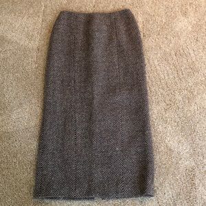💕💕Chanel brown wool tweed skirt!💙💙
